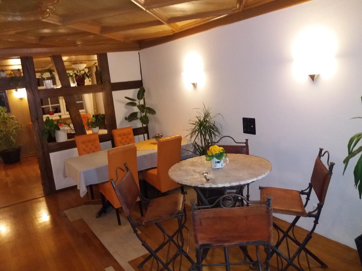 Hotel Garni Frohsinn Uttwil ภายนอก รูปภาพ